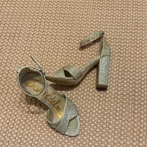 Sam Edelman Gold Heels Size 4 New. Sparkling. 3.5 inch heels - Picture 3 of 4